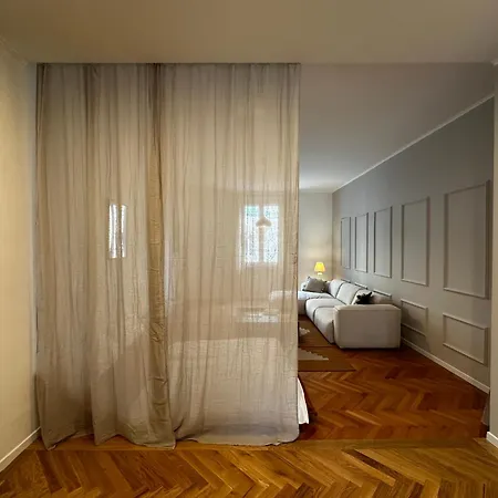 Palm Garden View Trieste